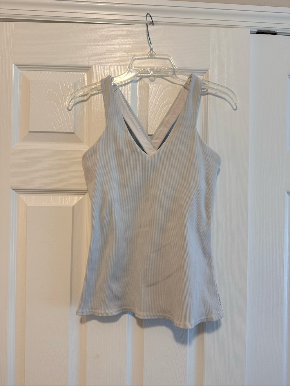 ALO Yoga Women's V-Neck Tank